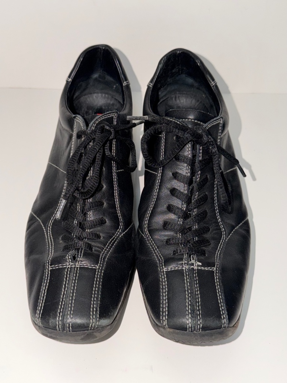 vintage Prada black leather lace-up shoes 39.5